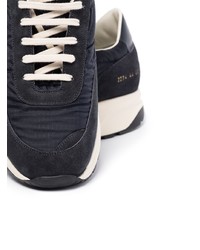 dunkelblaue Sportschuhe von Common Projects