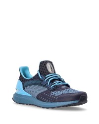 dunkelblaue Sportschuhe von adidas