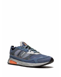 dunkelblaue Sportschuhe von New Balance