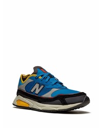 dunkelblaue Sportschuhe von New Balance