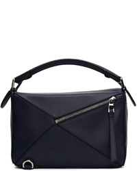 dunkelblaue Taschen mit geometrischem Muster von Loewe