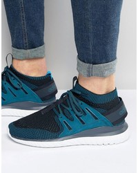 dunkelblaue Turnschuhe von adidas