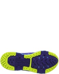 dunkelblaue Turnschuhe von Brooks