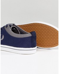 dunkelblaue Turnschuhe von Fred Perry