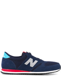 dunkelblaue Turnschuhe von New Balance