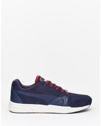 dunkelblaue Turnschuhe von Puma