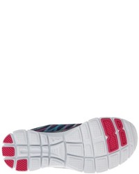 dunkelblaue Turnschuhe von Skechers