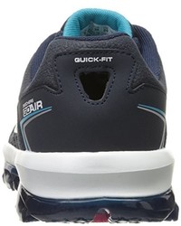 dunkelblaue Turnschuhe von Skechers