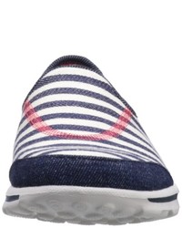 dunkelblaue Turnschuhe von Skechers