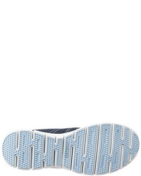 dunkelblaue Turnschuhe von Skechers