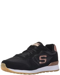 dunkelblaue Turnschuhe von Skechers