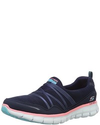 dunkelblaue Turnschuhe von Skechers