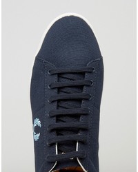 dunkelblaue Turnschuhe von Fred Perry