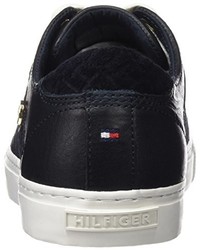 dunkelblaue Turnschuhe von Tommy Hilfiger