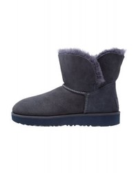 dunkelblaue Ugg Stiefel von UGG