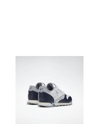 dunkelblaue und weiße hohe Sneakers von Reebok Classic