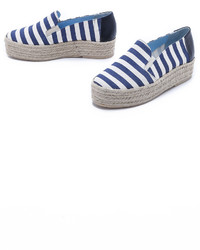 dunkelblaue und weiße horizontal gestreifte Espadrilles von Studio Pollini