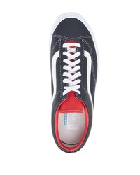 dunkelblaue und weiße Leder niedrige Sneakers von Vans