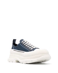 dunkelblaue und weiße Leder niedrige Sneakers von Alexander McQueen