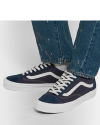 dunkelblaue und weiße niedrige Sneakers von Vans