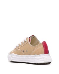 dunkelblaue und weiße Segeltuch niedrige Sneakers von Maison Mihara Yasuhiro