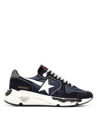 dunkelblaue und weiße Sportschuhe von Golden Goose