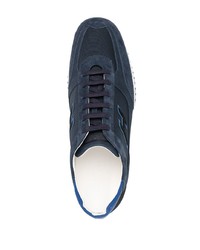 dunkelblaue und weiße Sportschuhe von Hogan