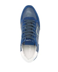 dunkelblaue und weiße Sportschuhe von Philippe Model Paris