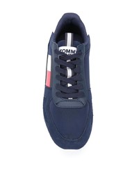 dunkelblaue und weiße Sportschuhe von Tommy Jeans