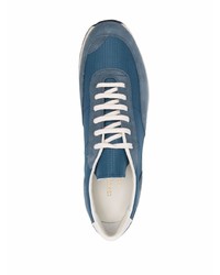 dunkelblaue und weiße Sportschuhe von Common Projects