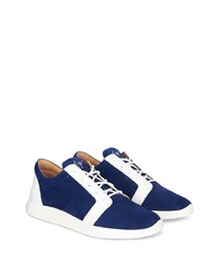 dunkelblaue und weiße Wildleder niedrige Sneakers von Giuseppe Zanotti