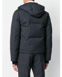 dunkelblaue vertikal gestreifte Daunenjacke von Thom Browne