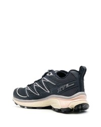 dunkelblaue verzierte niedrige Sneakers von Salomon