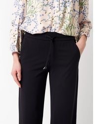 dunkelblaue weite Hose von TONI