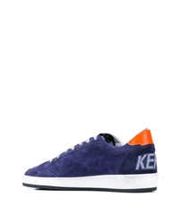 dunkelblaue Wildleder niedrige Sneakers mit Sternenmuster von Golden Goose