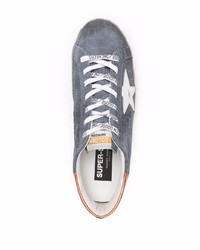 dunkelblaue Wildleder niedrige Sneakers mit Sternenmuster von Golden Goose