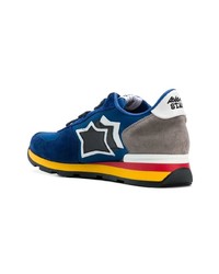 dunkelblaue Wildleder niedrige Sneakers von atlantic stars