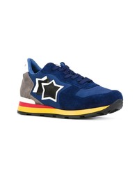 dunkelblaue Wildleder niedrige Sneakers von atlantic stars