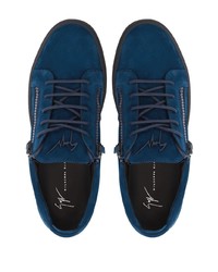 dunkelblaue Wildleder niedrige Sneakers von Giuseppe Zanotti