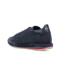 dunkelblaue Wildleder niedrige Sneakers von Ghoud