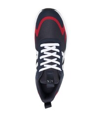 dunkelblaue Wildleder niedrige Sneakers von Armani Exchange