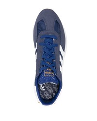 dunkelblaue Wildleder niedrige Sneakers von adidas