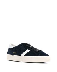 dunkelblaue Wildleder niedrige Sneakers von D.A.T.E