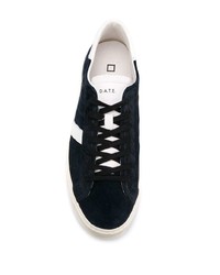 dunkelblaue Wildleder niedrige Sneakers von D.A.T.E