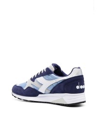 dunkelblaue Wildleder niedrige Sneakers von Diadora