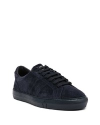 dunkelblaue Wildleder niedrige Sneakers von Moncler