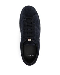 dunkelblaue Wildleder niedrige Sneakers von Moncler