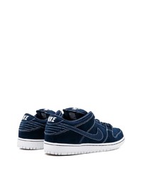 dunkelblaue Wildleder niedrige Sneakers von Nike