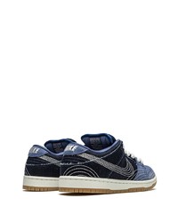 dunkelblaue Wildleder niedrige Sneakers von Nike