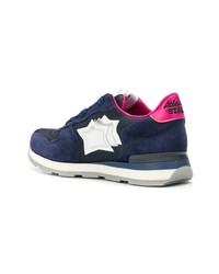 dunkelblaue Wildleder niedrige Sneakers von atlantic stars